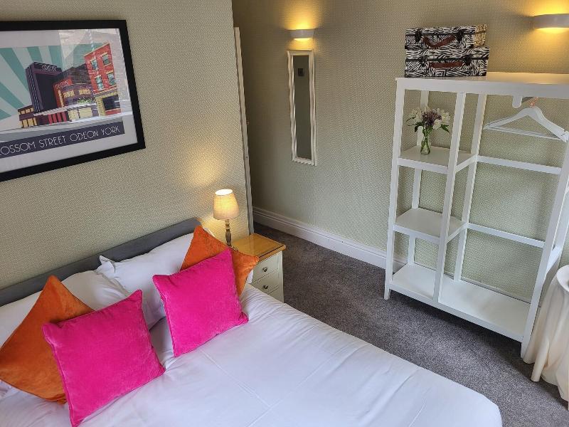 St George's Hotel image