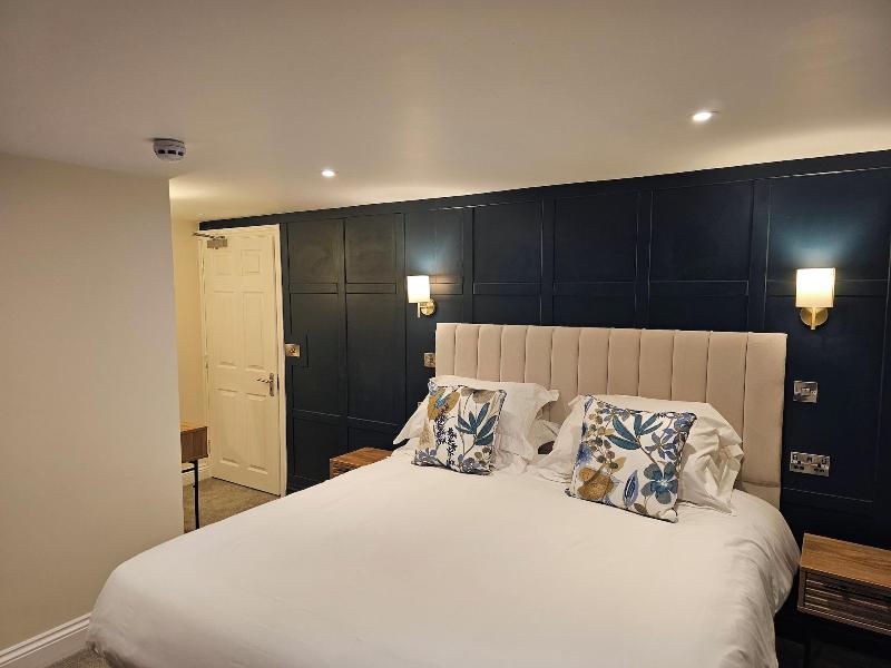 St George's Hotel image