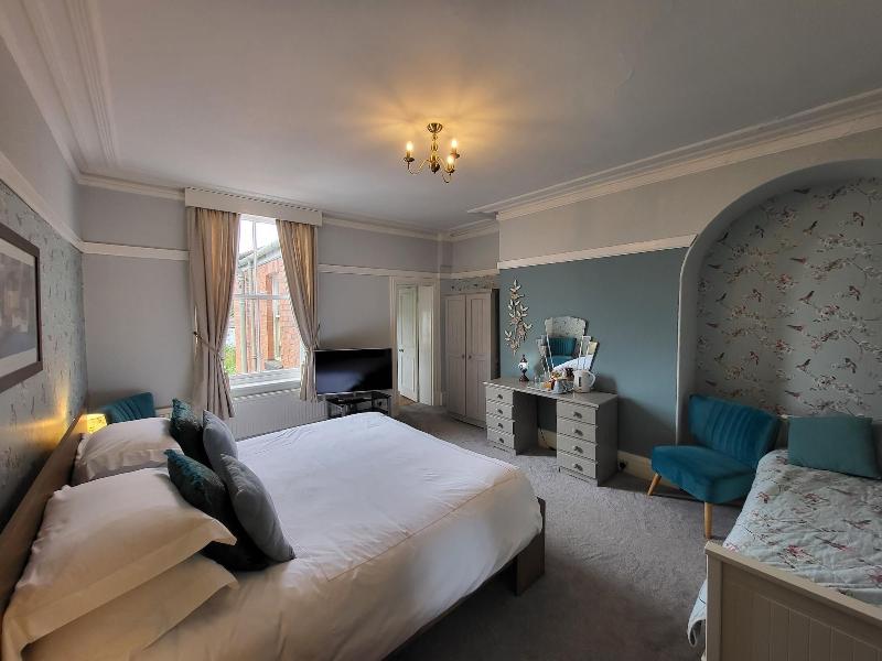 St George's Hotel image