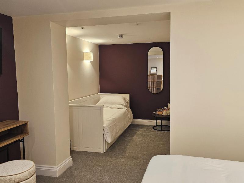 St George's Hotel image