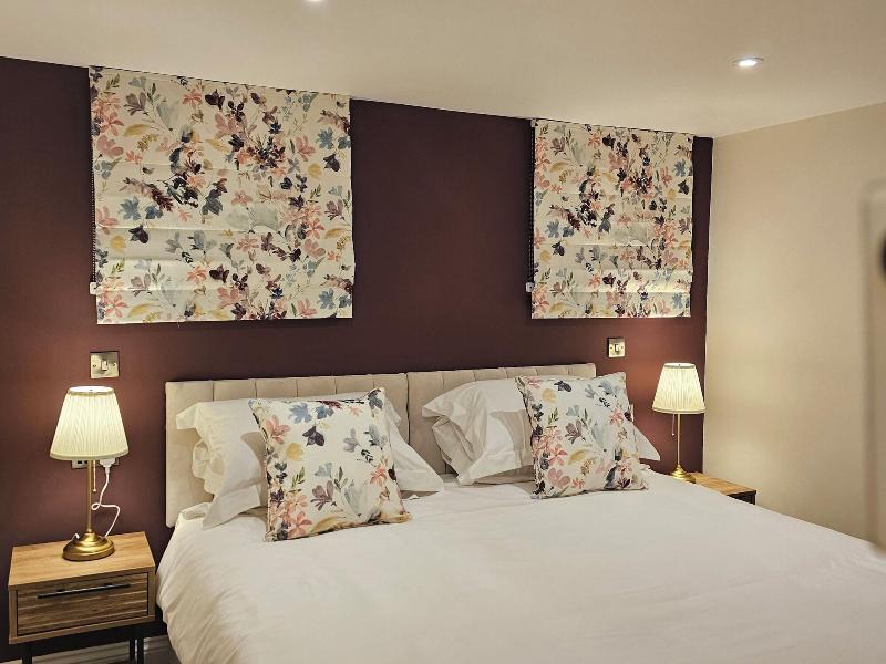 St George's Hotel image