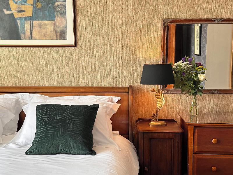 St George's Hotel image