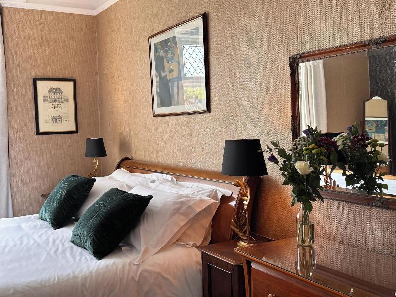 St George's Hotel image