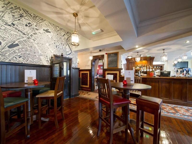 The Rose And Crown image