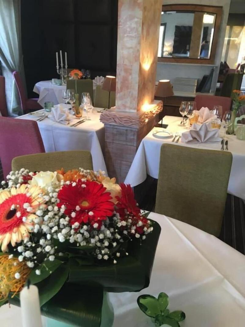 Hotel - Restaurant Crystal image