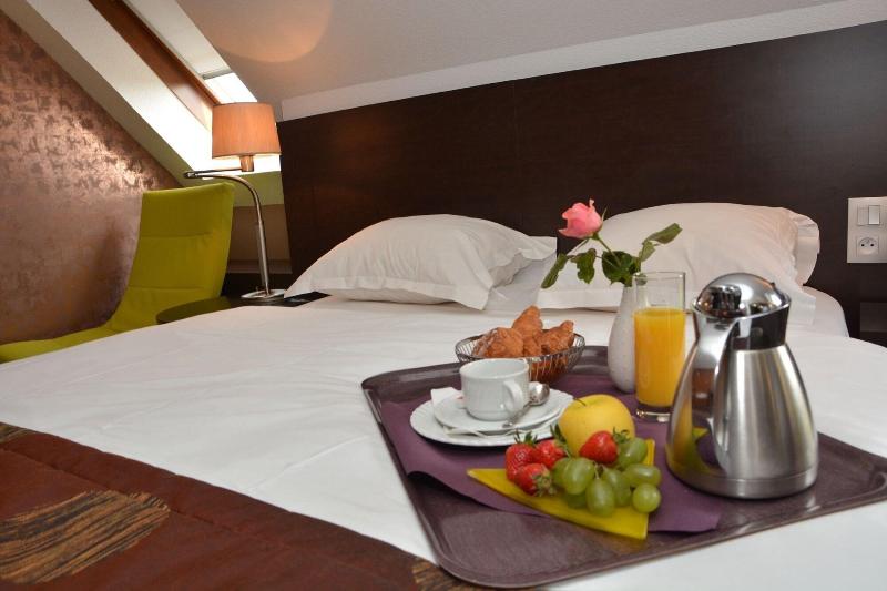 Hotel - Restaurant Crystal image