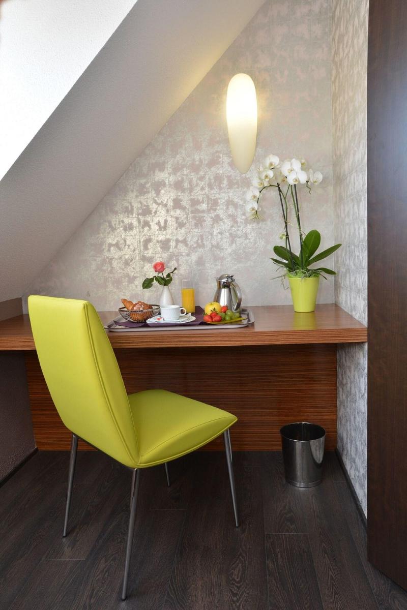 Hotel - Restaurant Crystal image