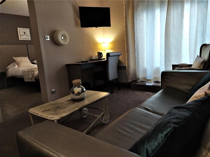 Hotel - Restaurant Crystal image