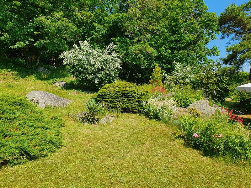 Le Jardin Des Roches image