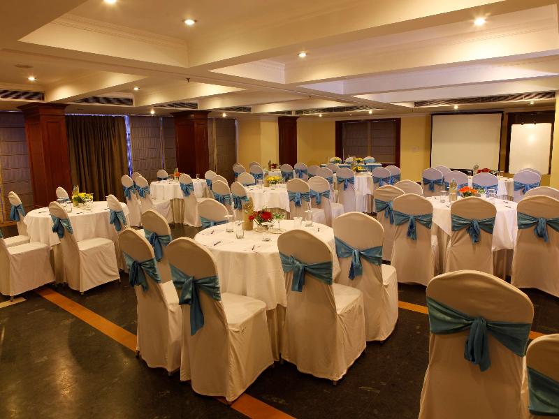 Le Lac Sarovar Portico image