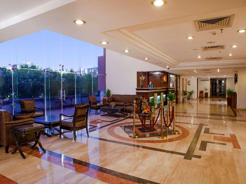 Le Lac Sarovar Portico image