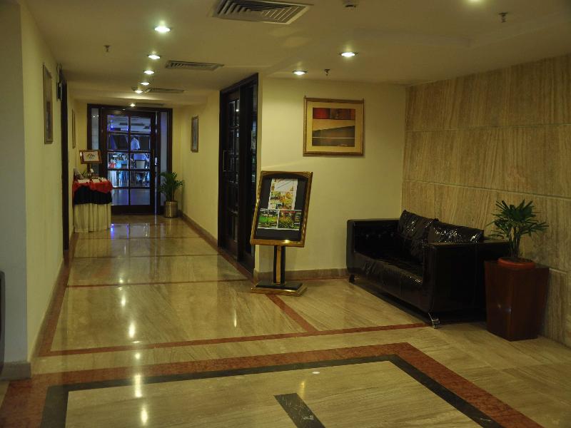 Le Lac Sarovar Portico image