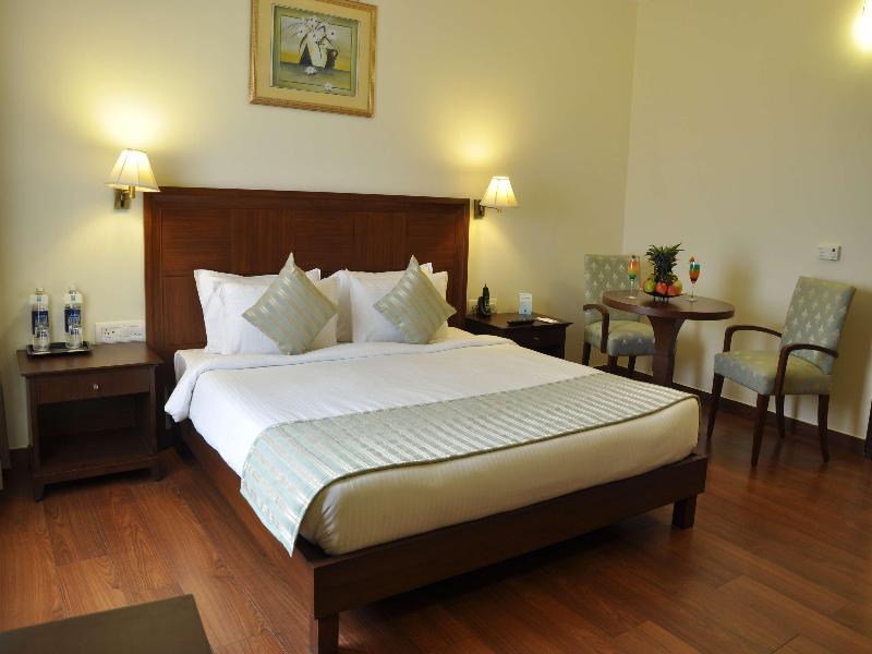 Le Lac Sarovar Portico image