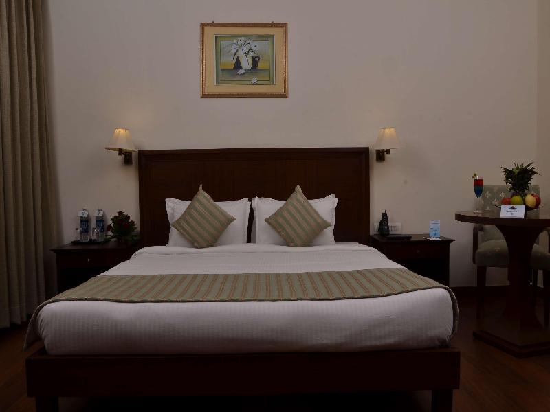 Le Lac Sarovar Portico image