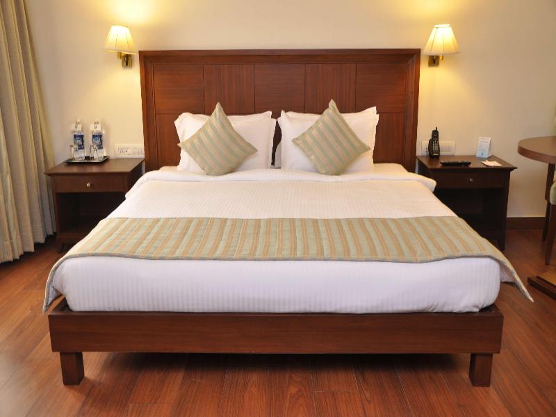 Le Lac Sarovar Portico image