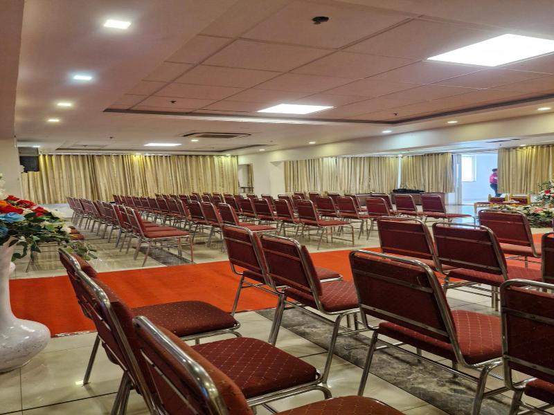 Hotel Radiant — general view