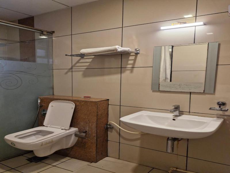 Hotel Radiant image
