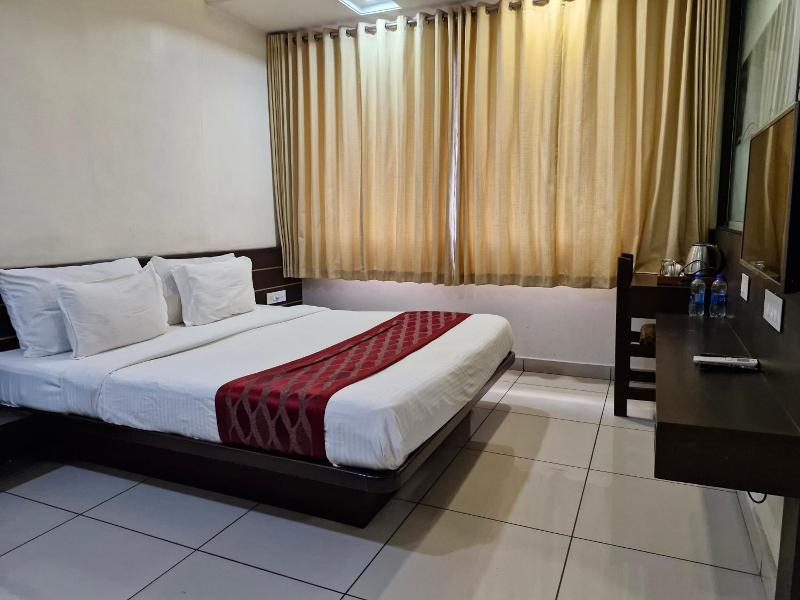 Hotel Radiant image