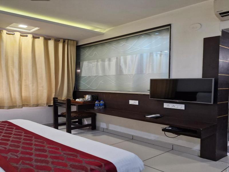 Hotel Radiant image