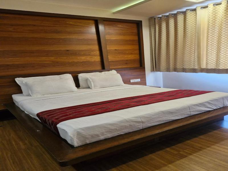 Hotel Radiant image