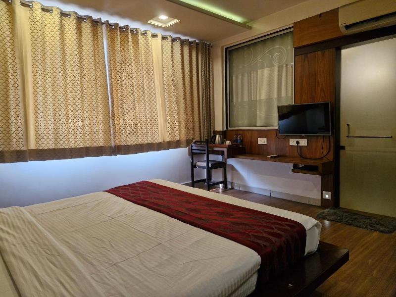 Hotel Radiant image