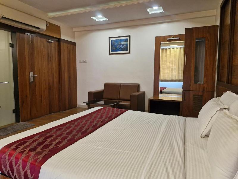Hotel Radiant image