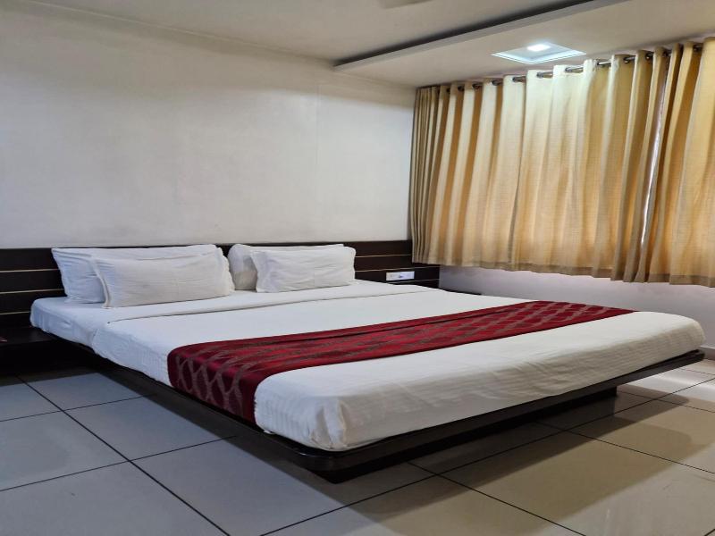 Hotel Radiant image