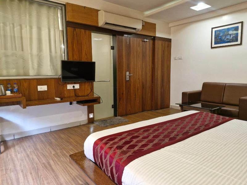 Hotel Radiant image