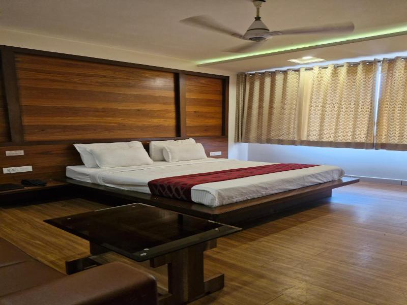 Hotel Radiant image