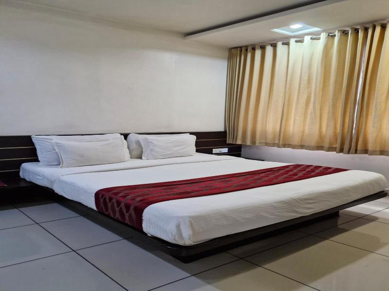 Hotel Radiant image