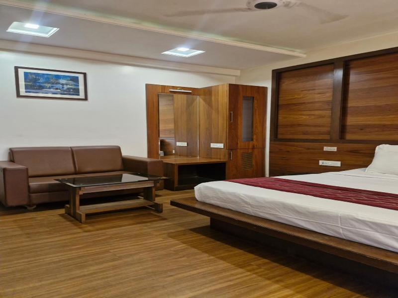 Hotel Radiant image