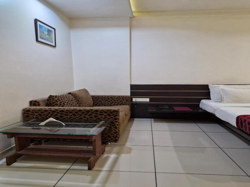 Hotel Radiant image