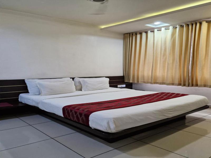 Hotel Radiant image