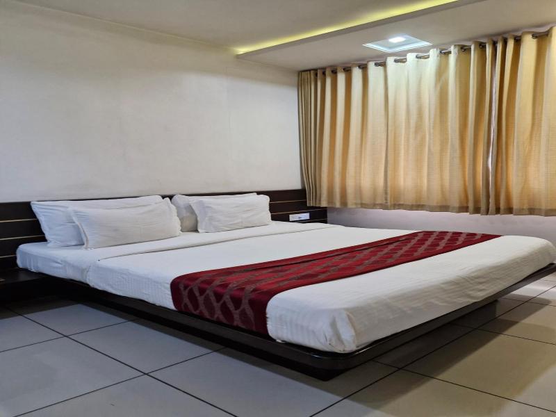 Hotel Radiant image