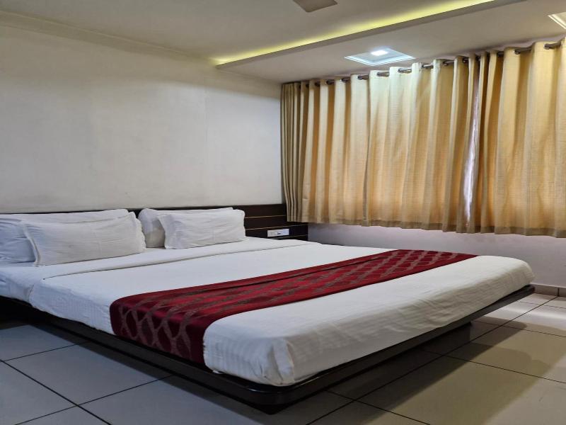 Hotel Radiant image