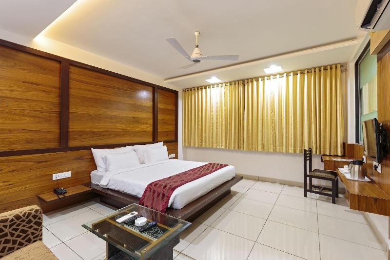Hotel Radiant image