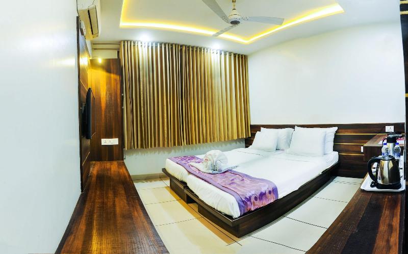 Hotel Radiant image