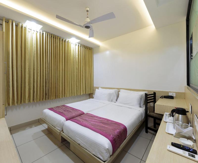 Hotel Radiant image