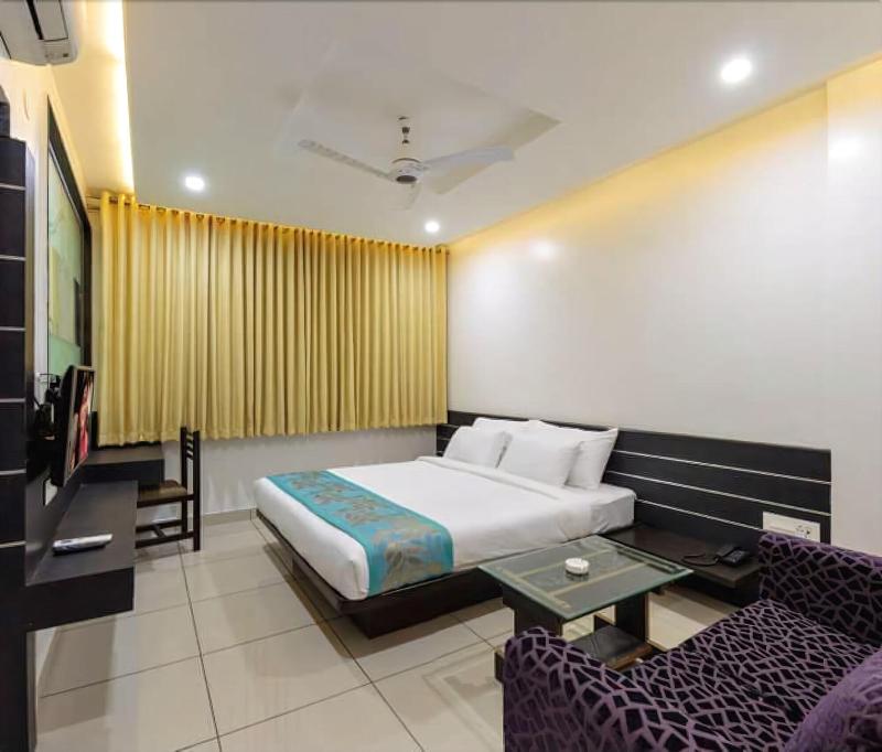 Hotel Radiant image