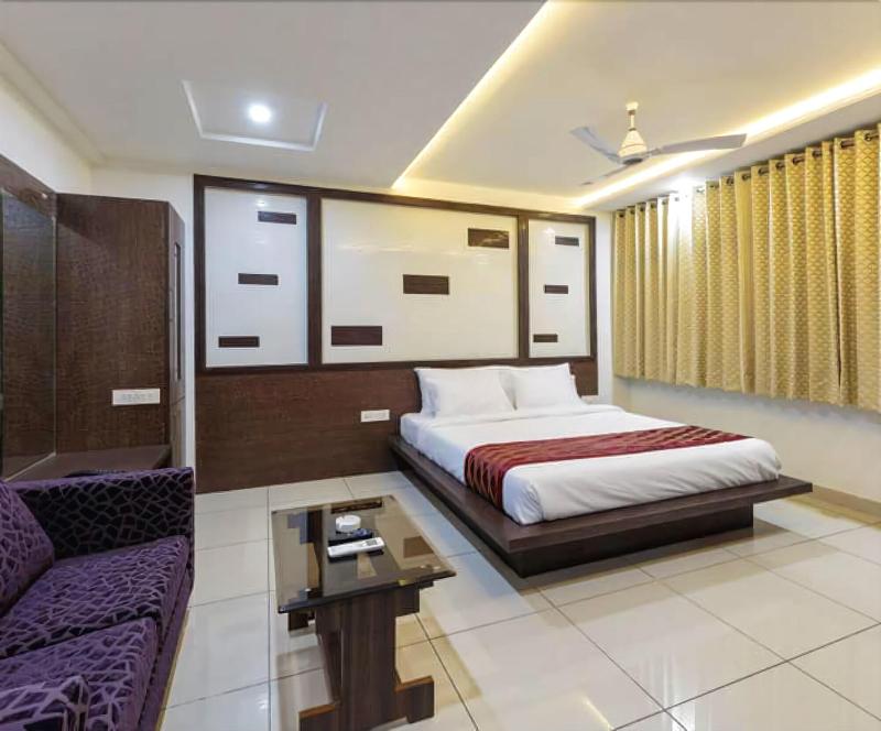 Hotel Radiant image