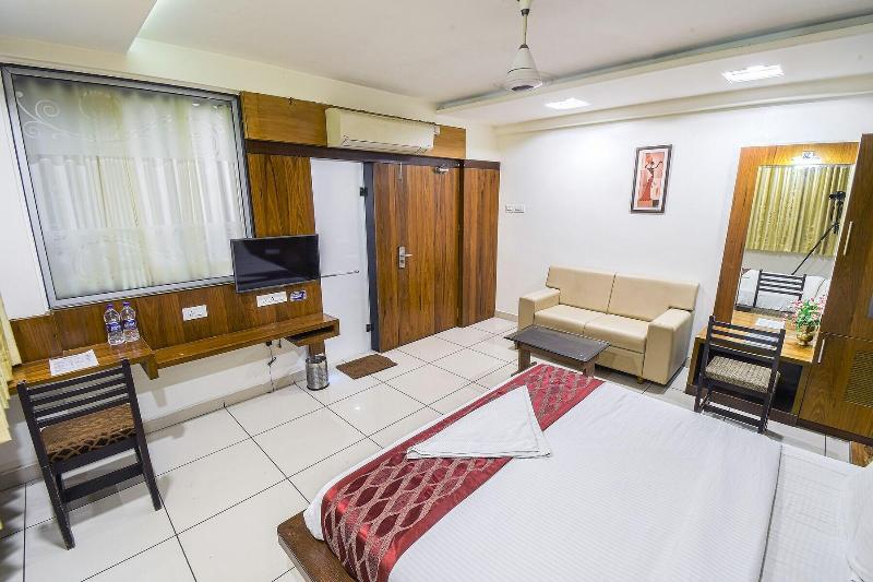 Hotel Radiant image