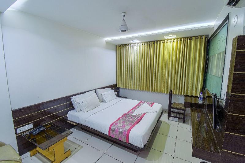 Hotel Radiant image