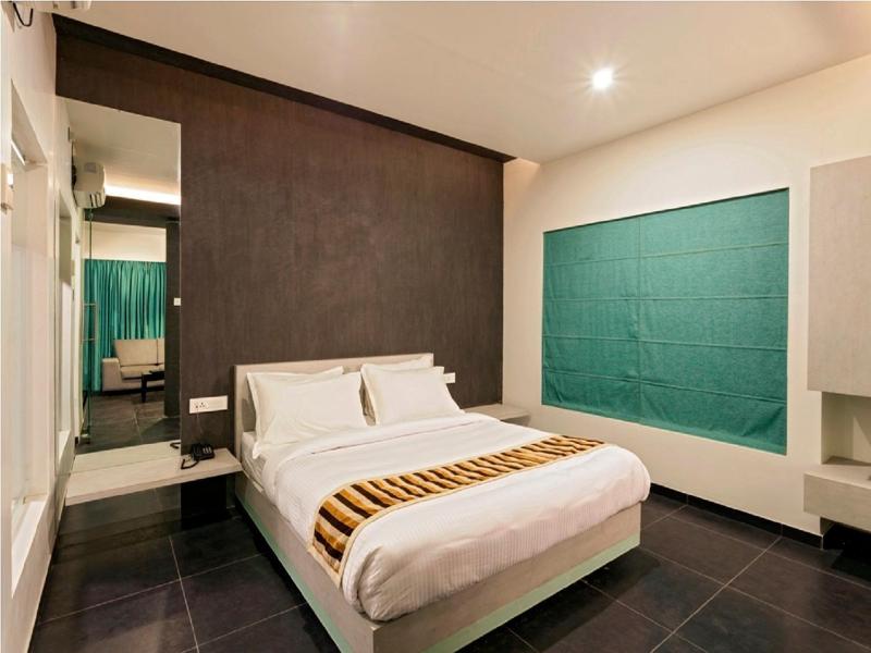 Hotel Rasika Renaissance image