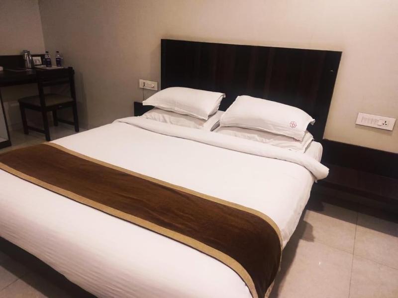 Hotel Rasika Renaissance image
