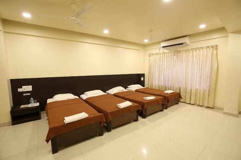 Hotel Kohinoor Square image