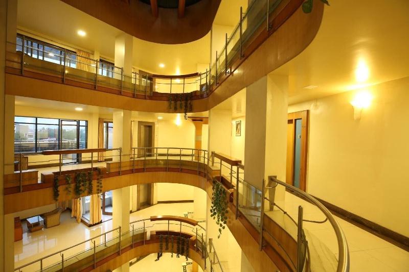 Hotel Kohinoor Square image