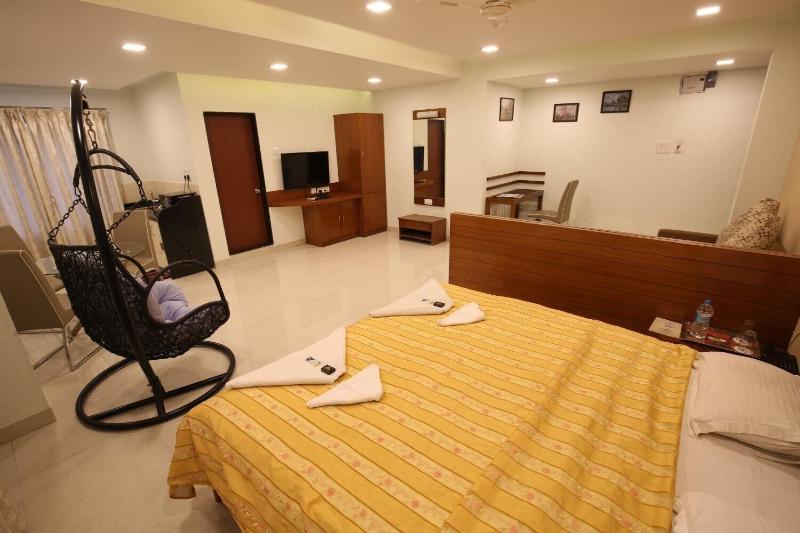 Hotel Kohinoor Square image