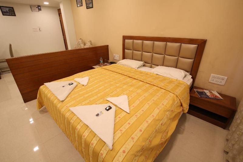 Hotel Kohinoor Square image