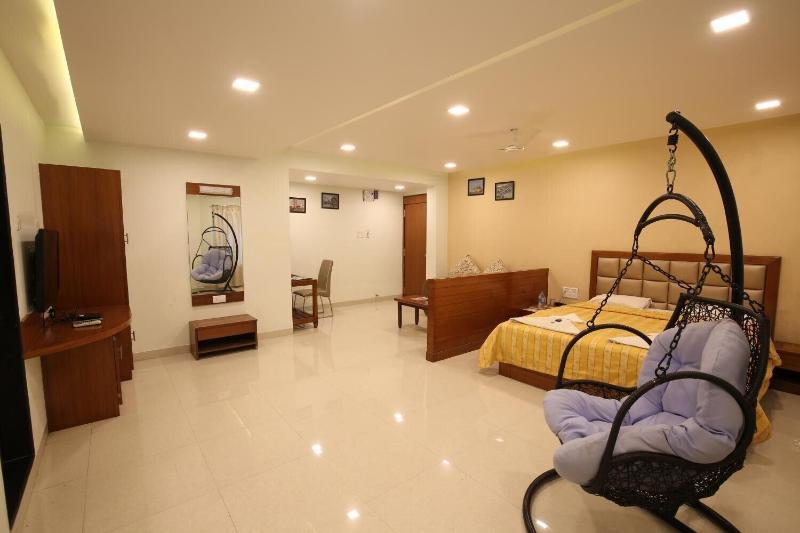 Hotel Kohinoor Square image