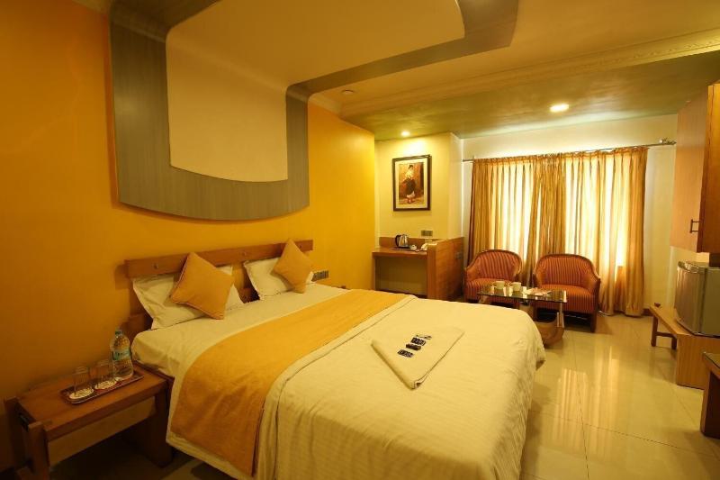 Hotel Kohinoor Square image